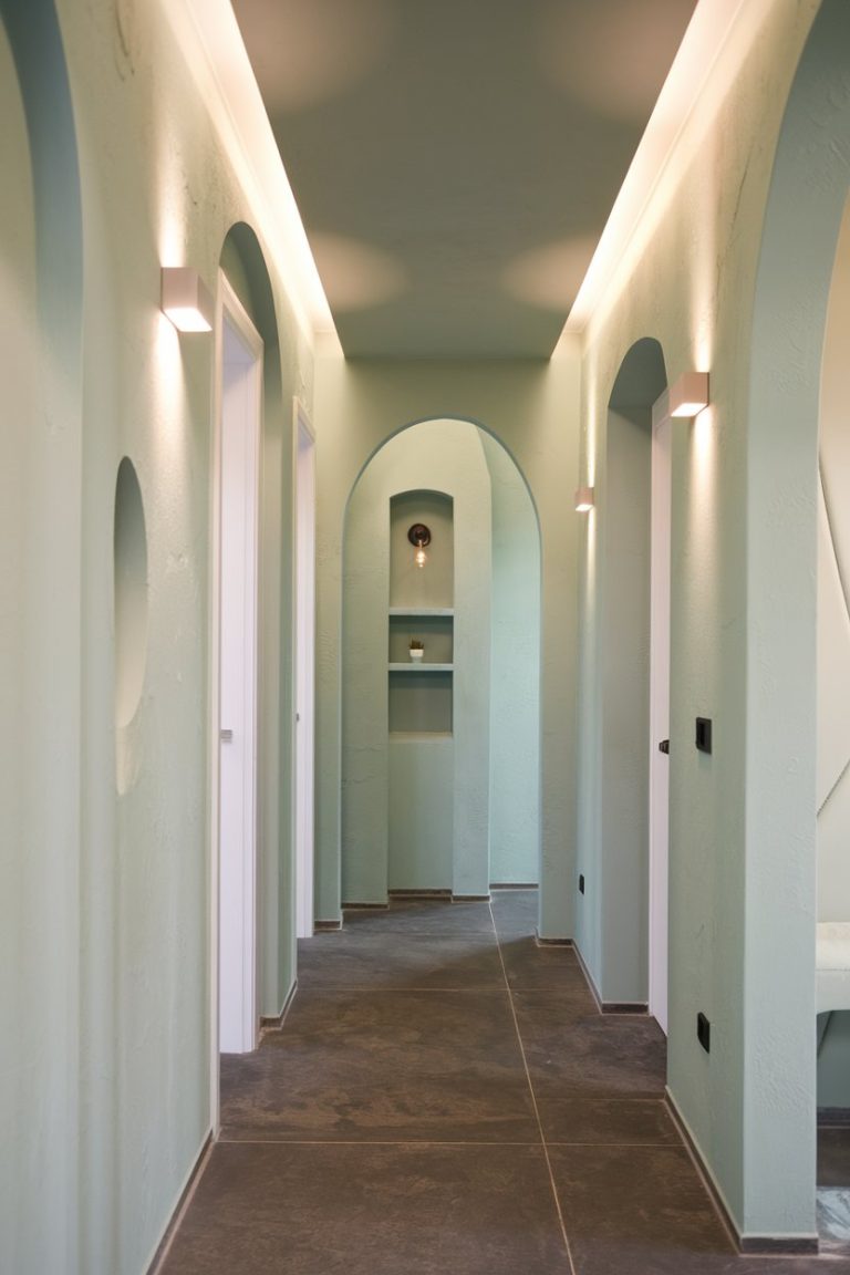 Dark Hallway 2025: 43 Stunning Decorating Ideas, Paint Colors ...
