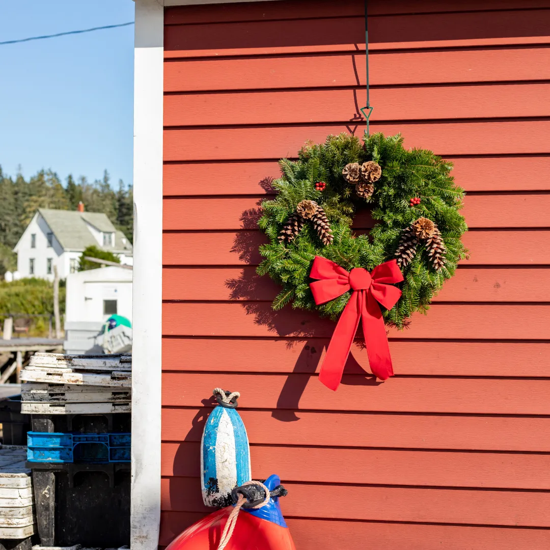 1 Deluxe Balsam Fir Wreath - Whitney Wreath
