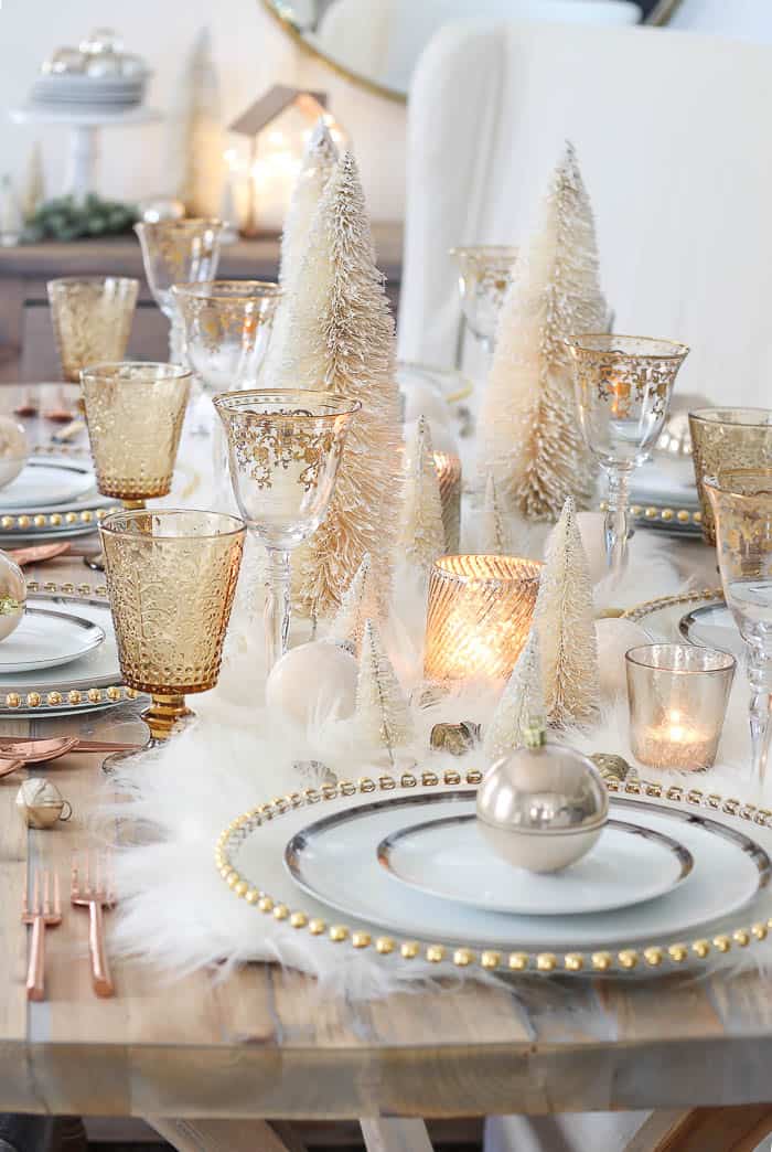 10 Christmas Centerpiece Ideas - Rooms For Rent blog