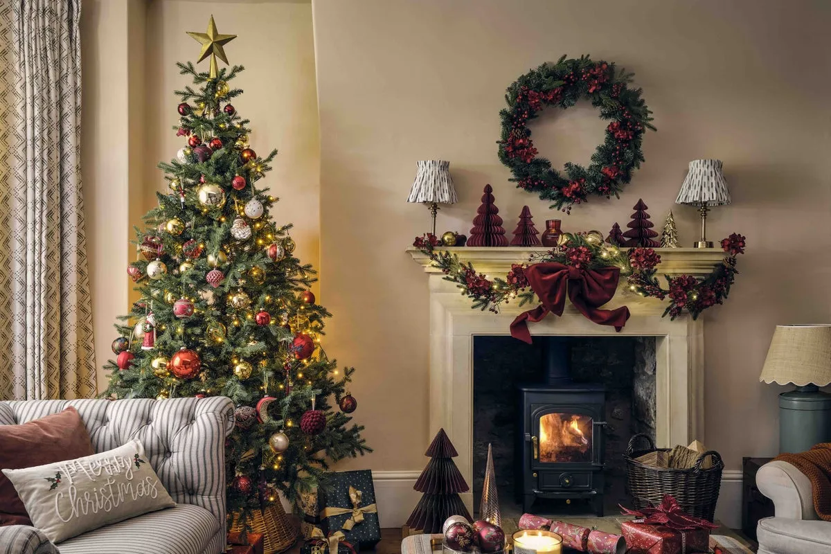 10 of the best artificial Christmas trees and all the…