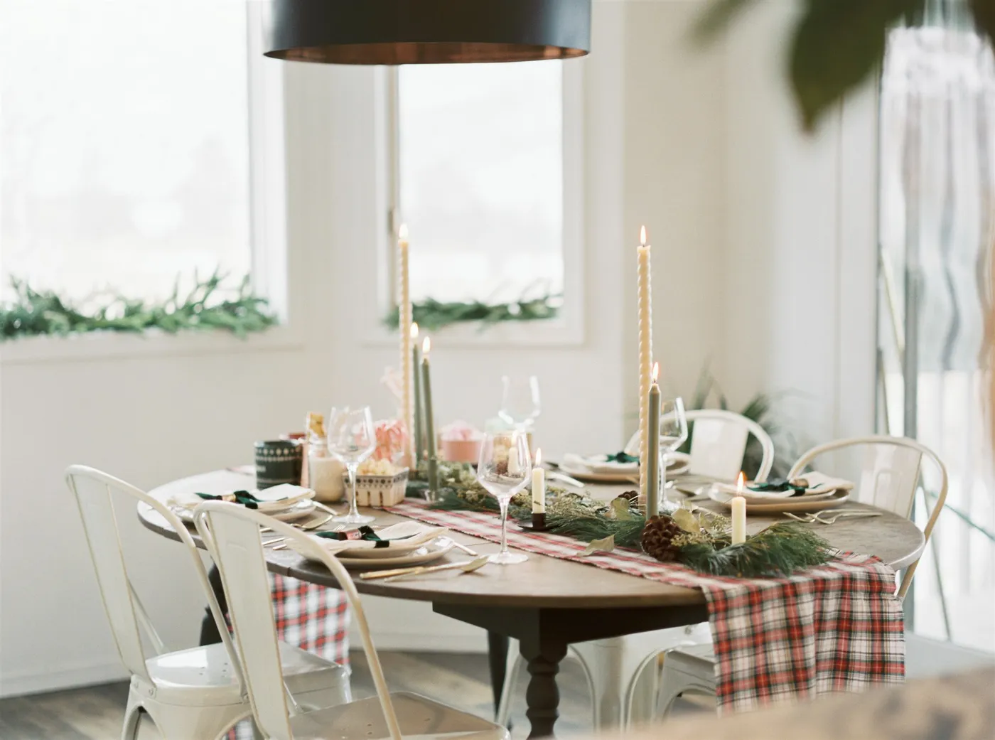 10 Simple Ways to Make Holiday Gatherings Feel Extra Special