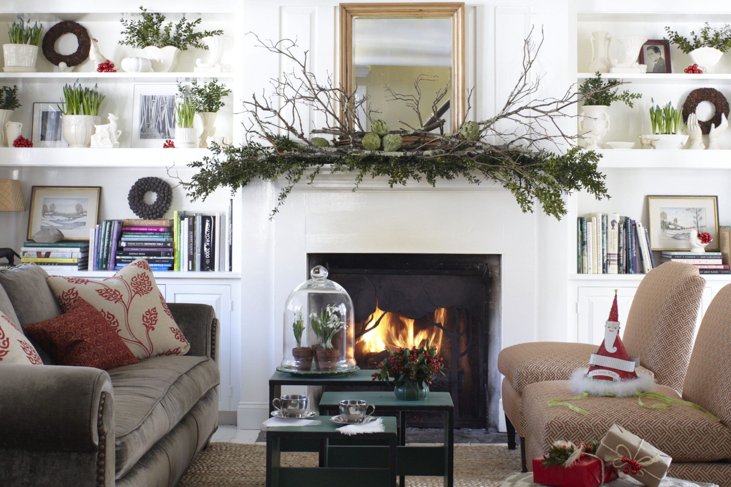 12 Best Types of Plants to Use for Indoor Holiday Decorating