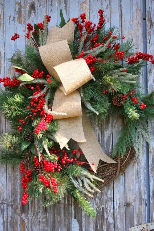 15 Fabulous Christmas Wreaths and The Magical Christmas Wreath Company - Pinecones and Acorns