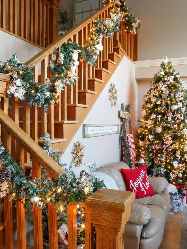 15 Ways to Decorate the Staircase This Holiday Season - Bob Vila