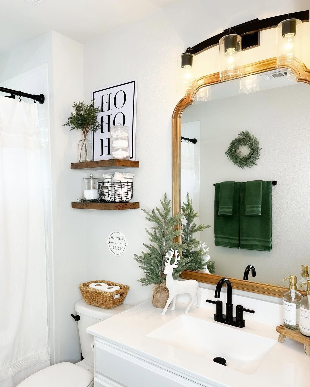 17 Christmas Bathroom Decor Ideas That Prove Even the Smallest Space  Deserves a Festive Moment