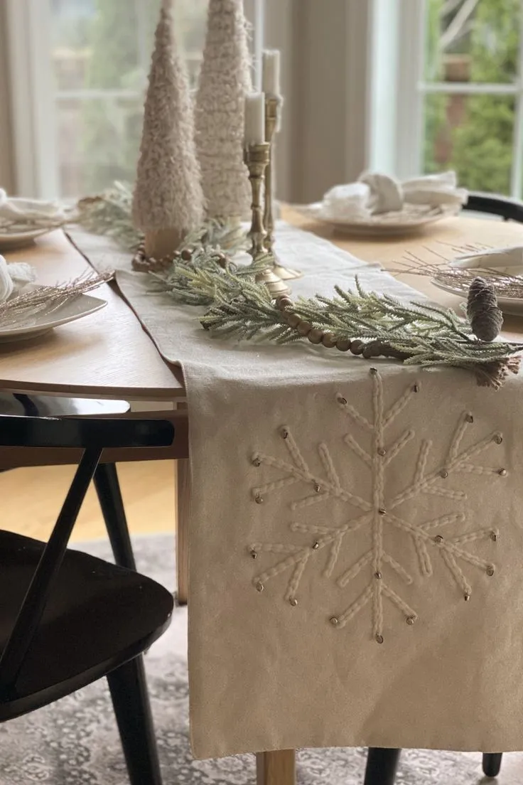 17 Classic Christmas Decor Ideas For Elegance in Every Room - Flourishmentary