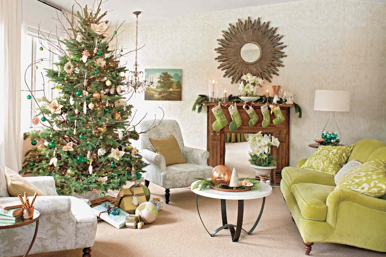 20 Festive Christmas Living Rooms