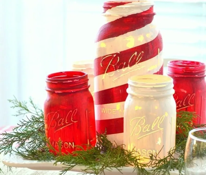 25+ Suggestions on how to decorate glass jars for Christmas