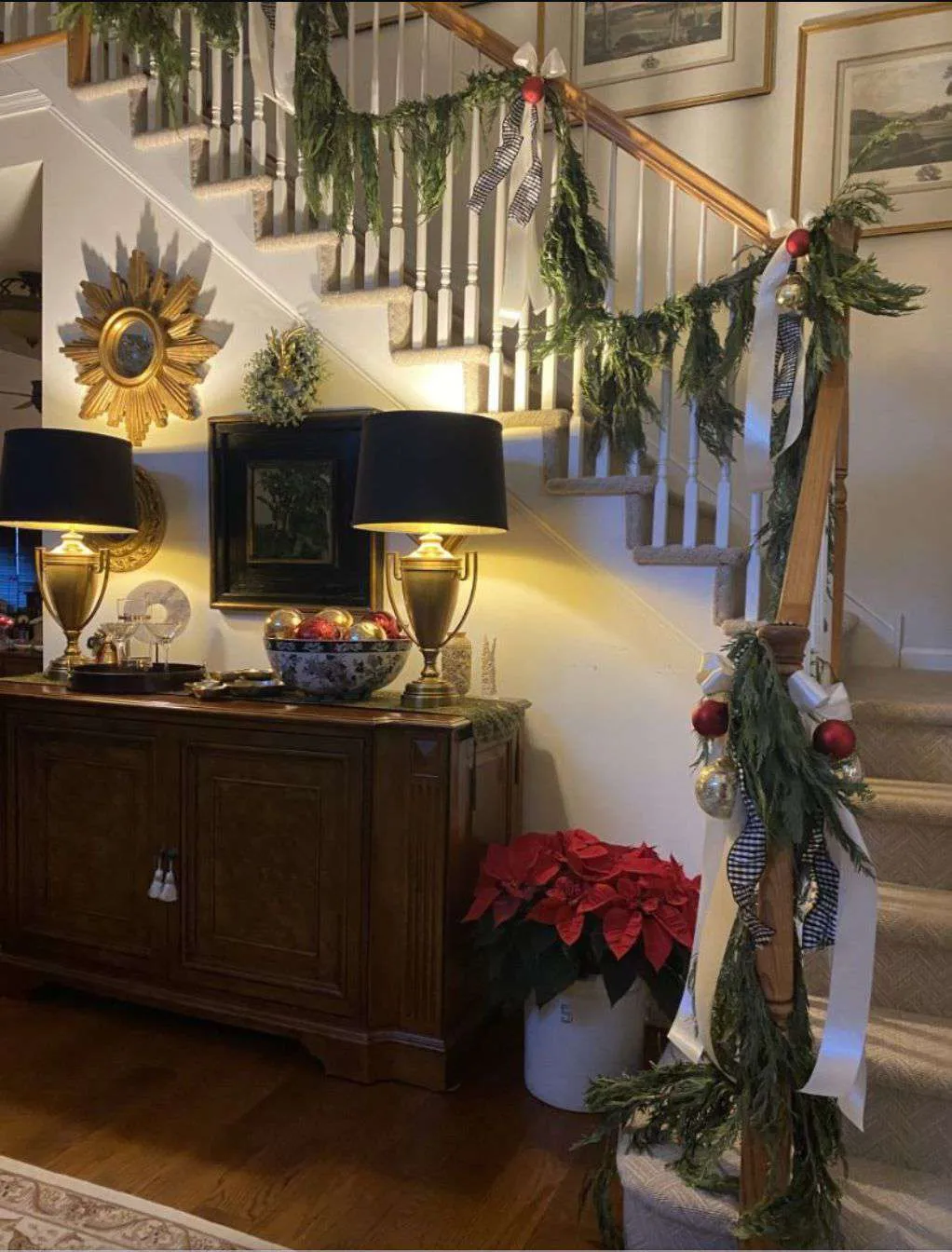 40 Beautiful Staircase Decorations For Christmas