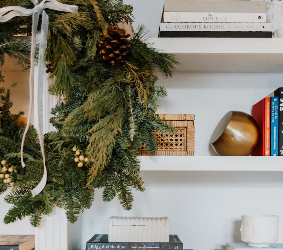 5 Outdated Holiday Decor Looks That Are Suddenly Back in Style, According to Designers