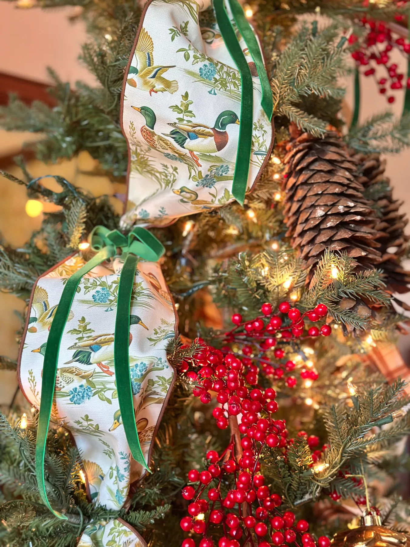 5/8” Thin Green Velvet Ribbon -SOLD BY THE YARD – Hoskins In The Flat Clinton