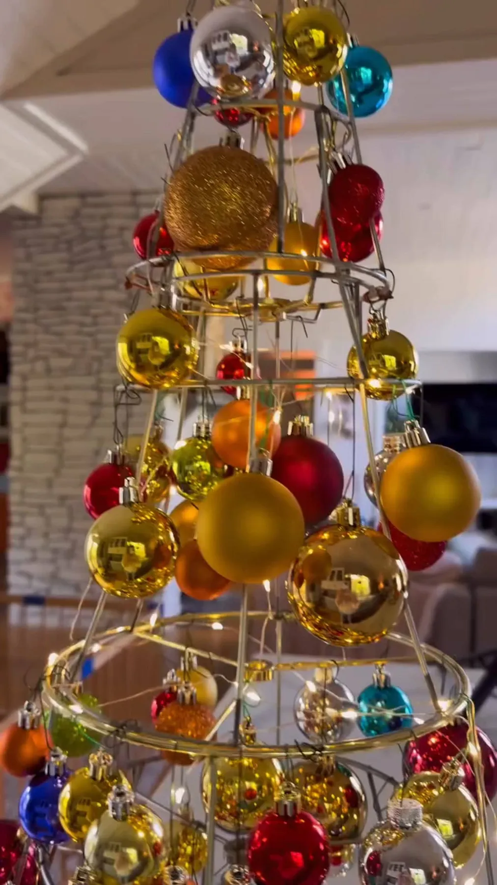 59 Easy and Inspiring DIY Christmas Decorating Ideas - Parade Home & Garden