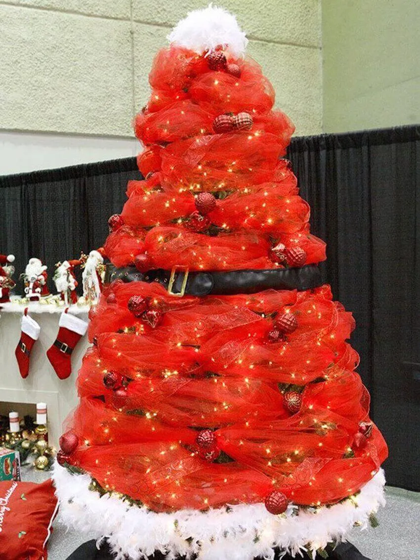 6 Creative Ways to Make Your Christmas Tree Shine - homeyou