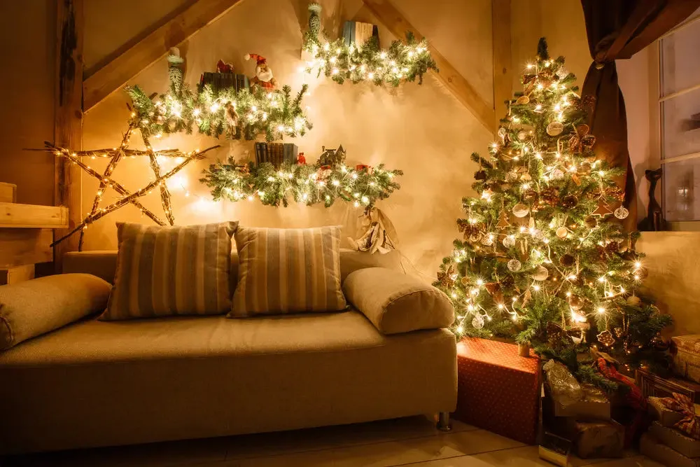 6 Ways to Decorate Your Entire Home with Ollny Christmas Lights