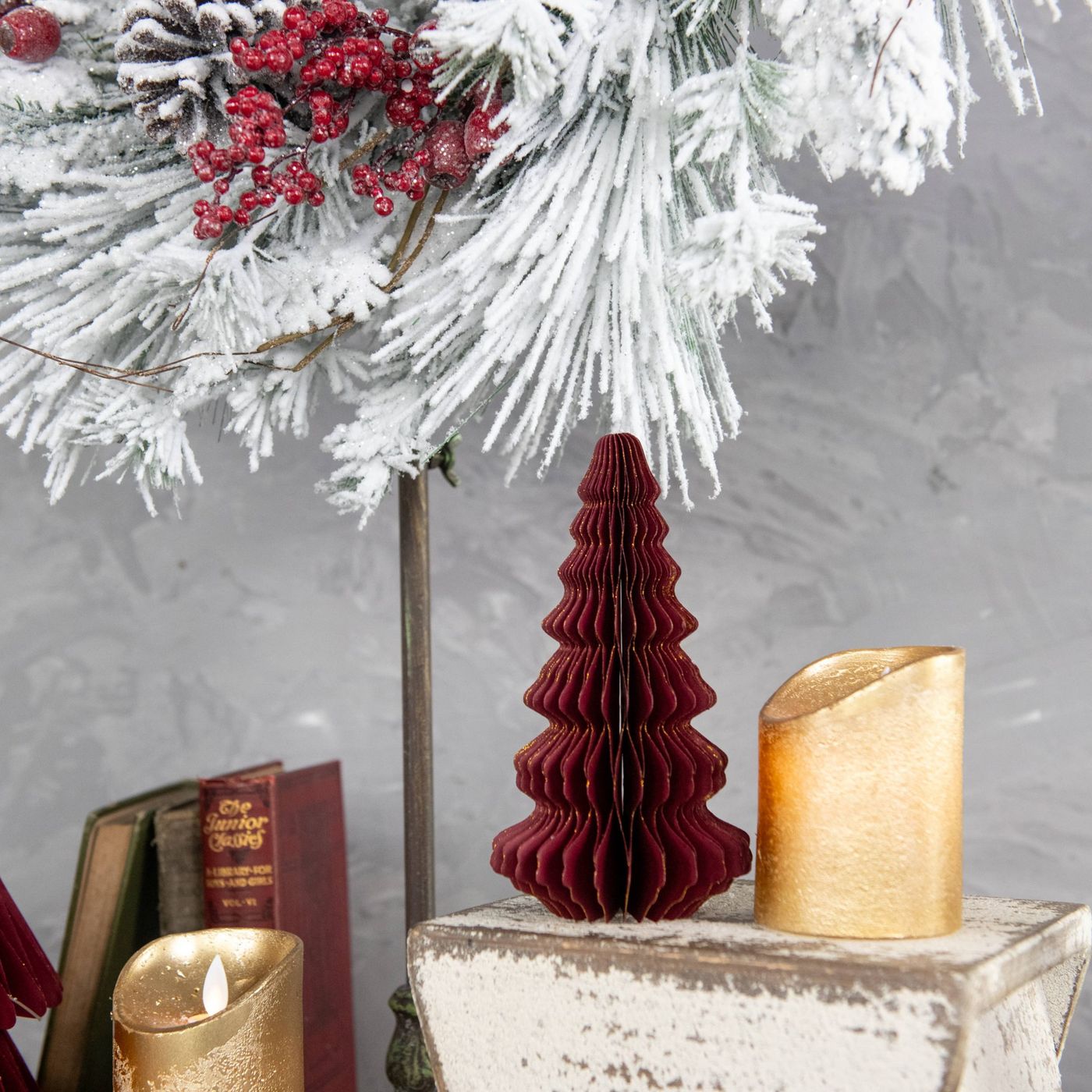 7' BURGUNDY W/ GOLD TRIM PAPER TREE – Mae It Be Home