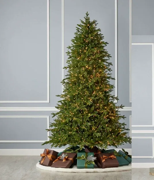 7.5' Dandan Pine Tree with 2200 Warm White LED Lights