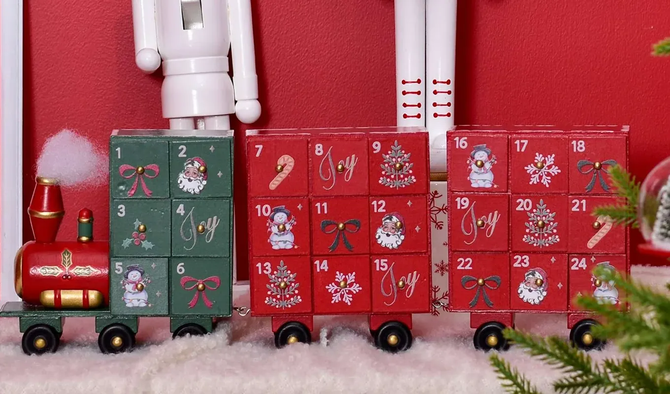 8 Walmart Holiday Decor Finds for 2025 - PureWow