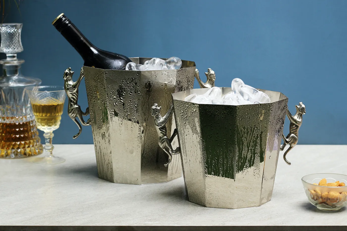 9 Chic Decor Must-Haves For The Ultimate New Year's Eve Toast