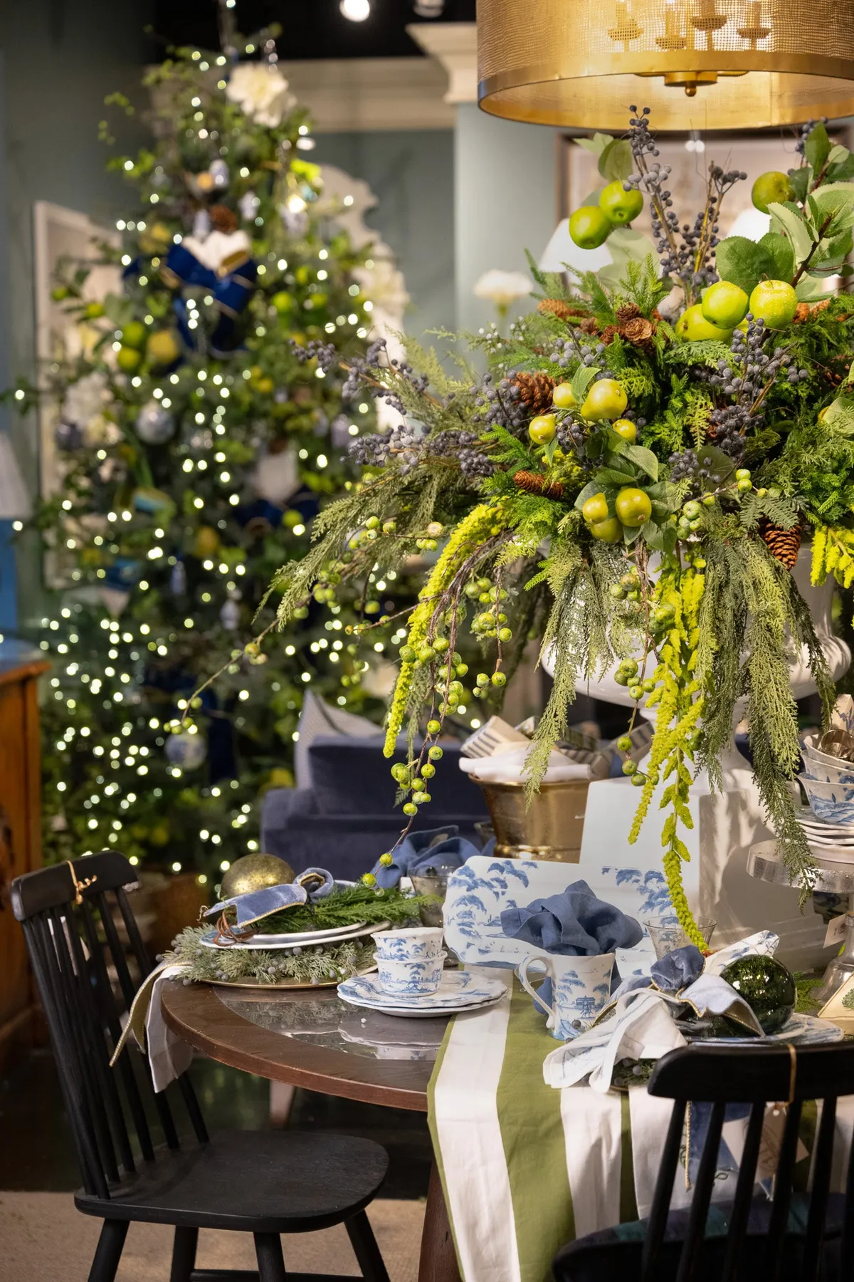A Fresh Take on Holiday Style – Nell Hill's