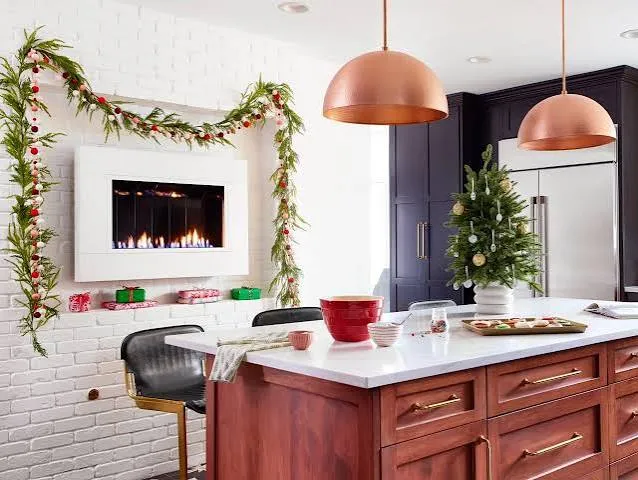 A Gorgeous Black-and-White Connecticut Kitchen Decorated for Christmas |  HGTV