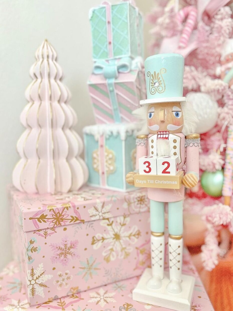 A Guide to Pastel Christmas Decor (+ Inspo) | The Other Aesthetic