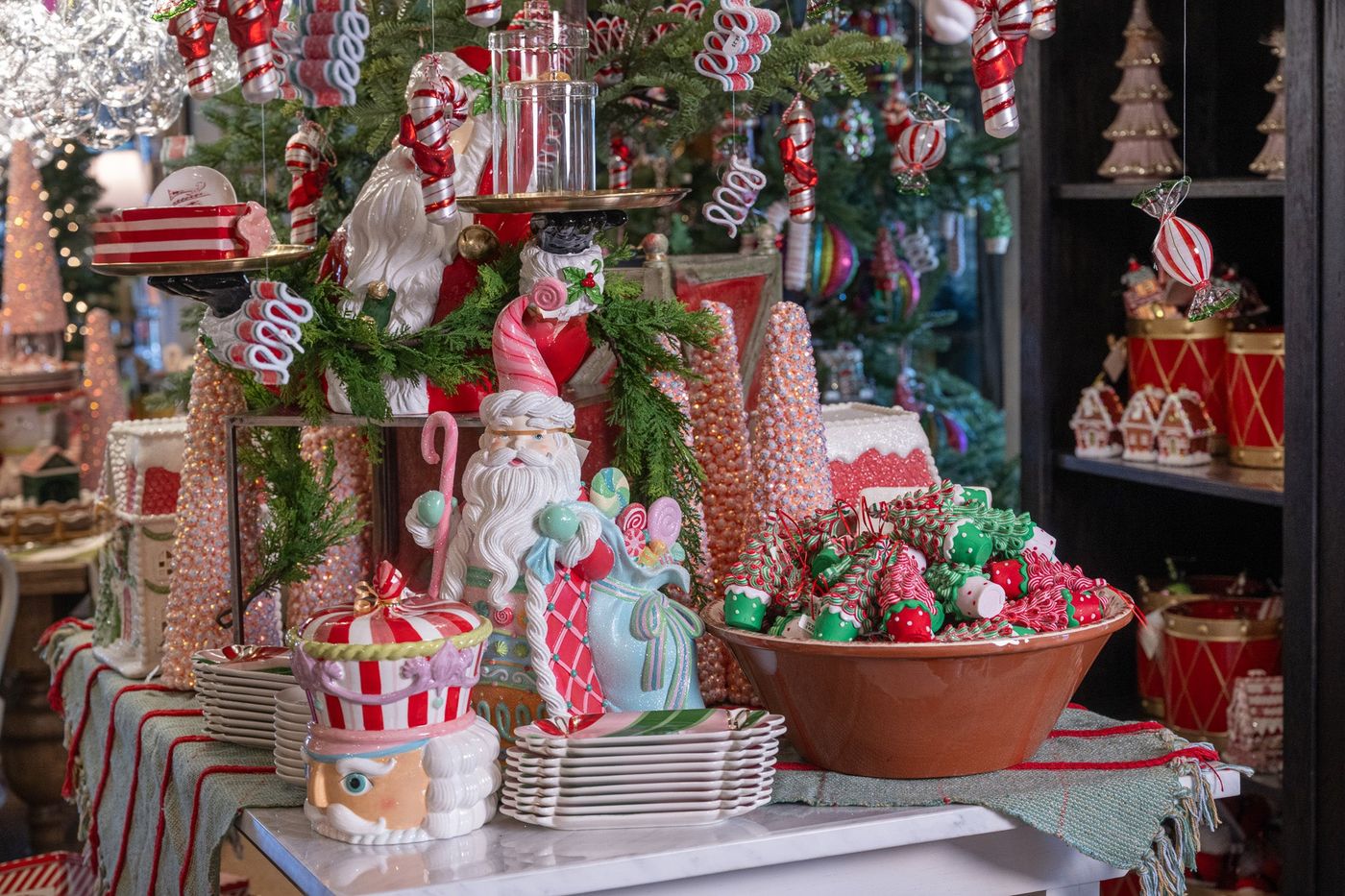 A Sweet Holiday Celebration – Nell Hill's