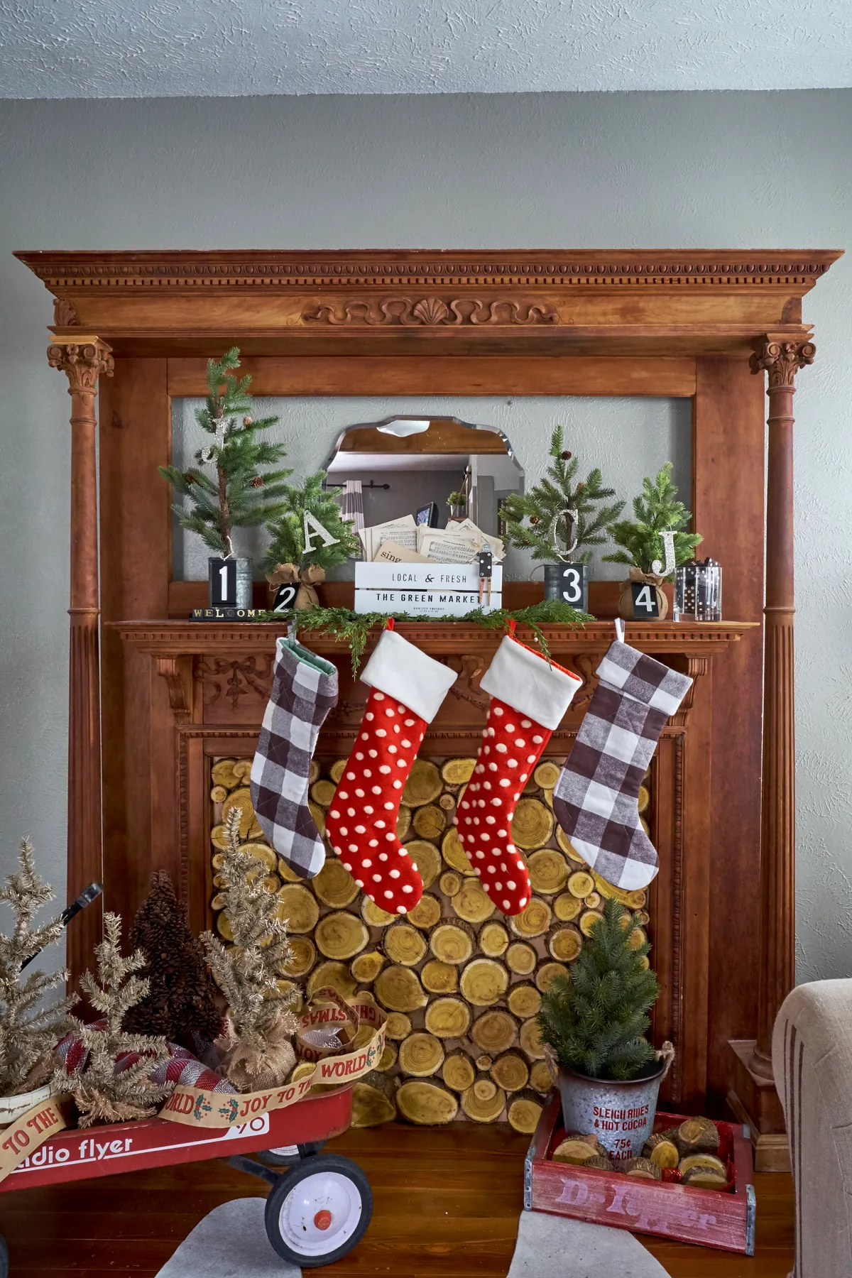 Amazing Christmas Decorations to Transform Your Home | Courtney Warren Home