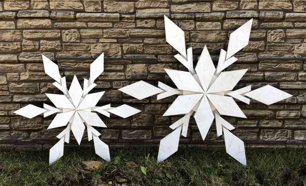 Amish Christmas Decor for Indoors and Outdoors - Amish Outlet & Gift Shop