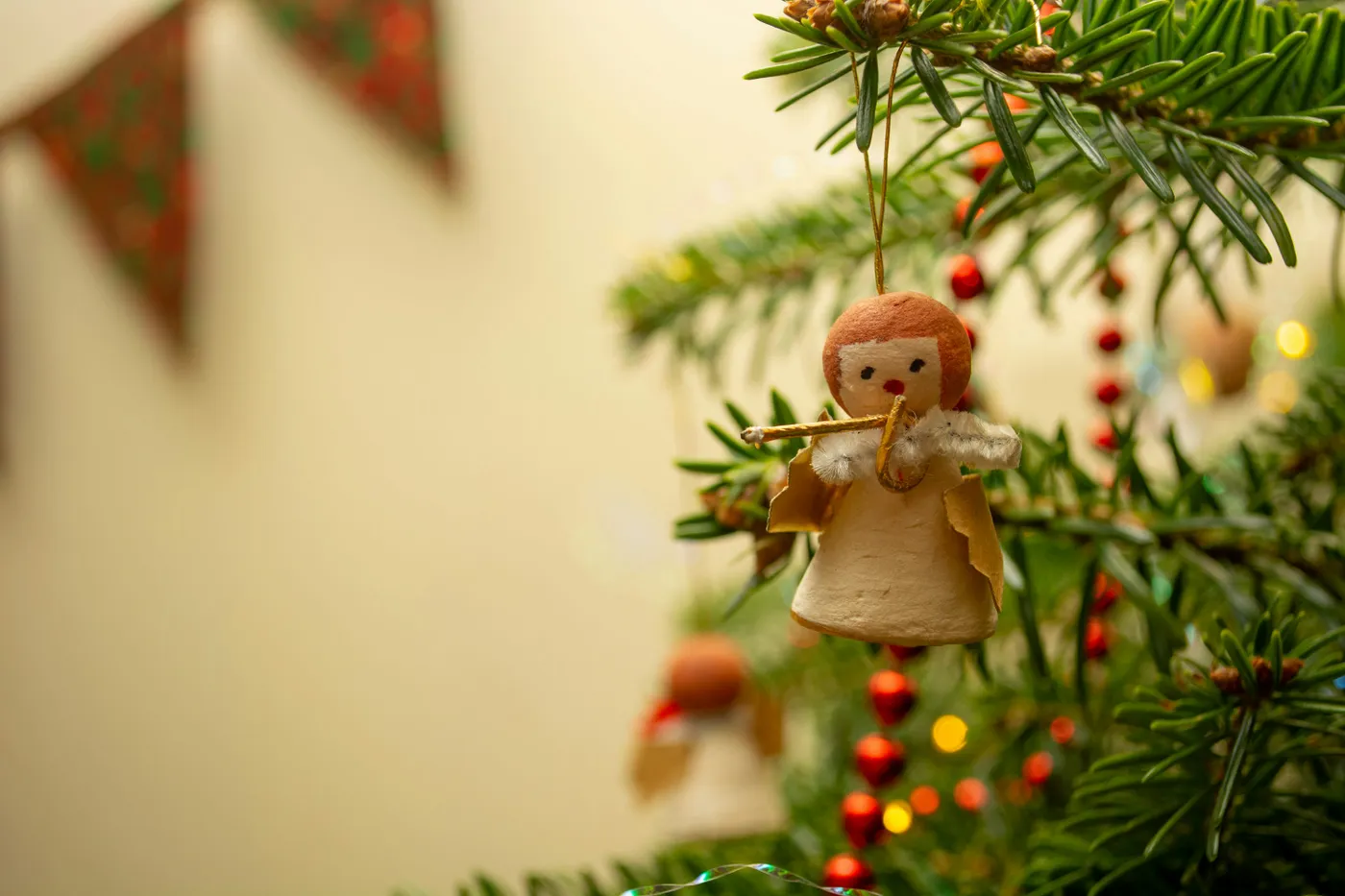 Angel Christmas decor hanging on Christmas tree - Free Photo on Unsplash