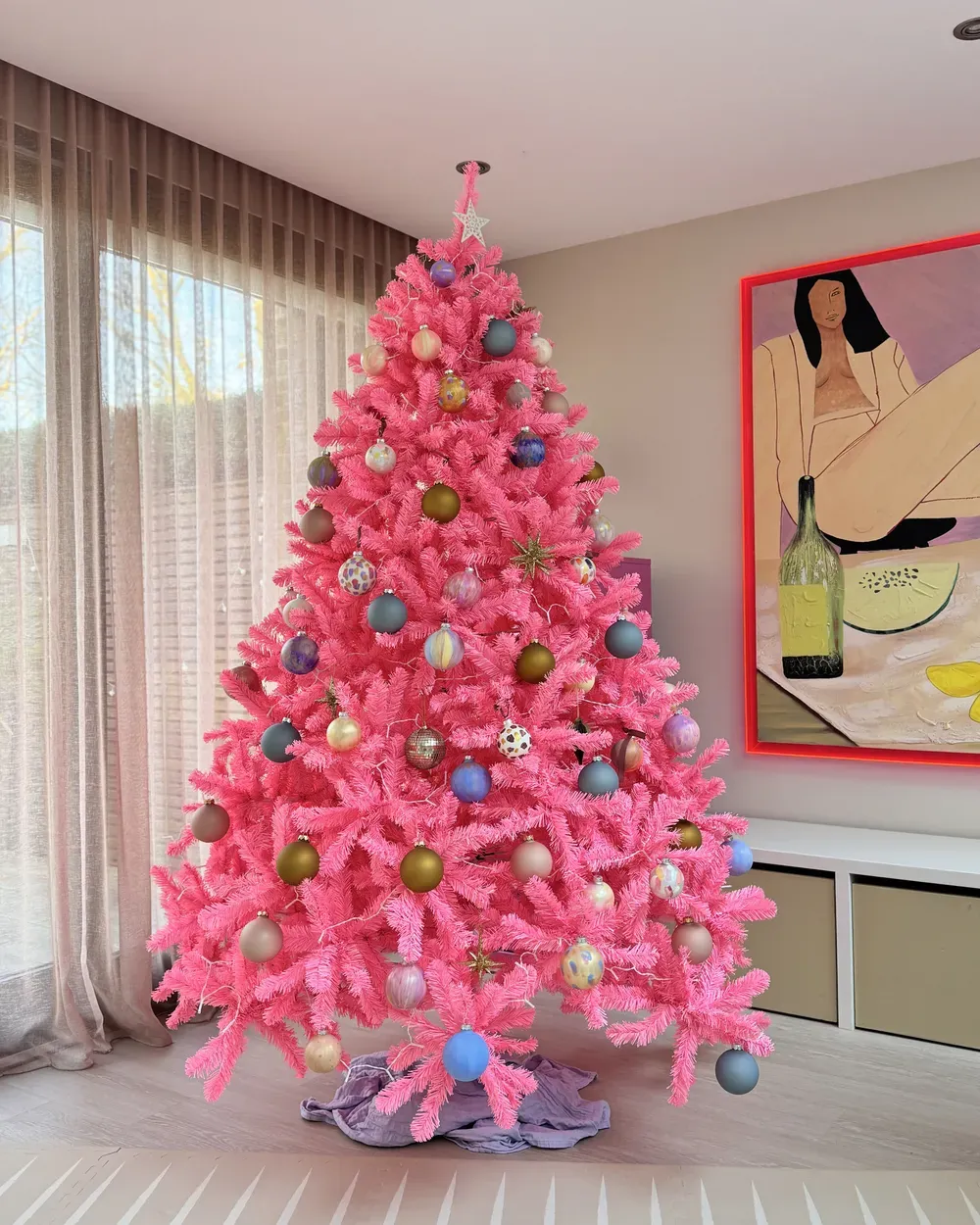 Artificial Christmas Tree FARNHAM 210 cm Pink - Beliani.no
