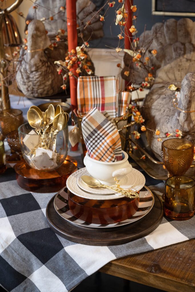 Autumn's Artistry: Designing Breathtaking Tablescapes for Fall Gatheri – Nell Hill's