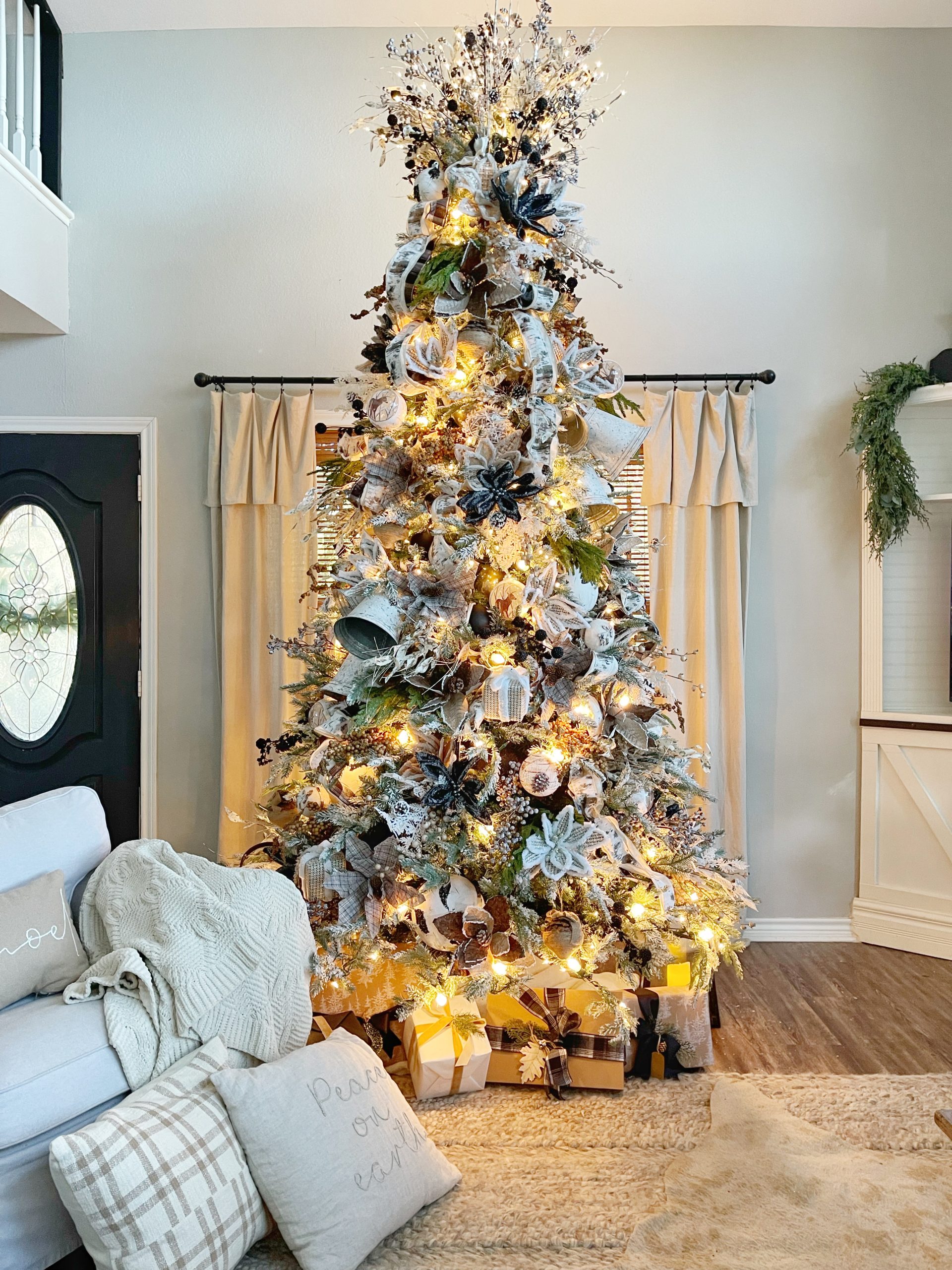 Beautiful Woodlands Christmas Tree * Hip & Humble Style