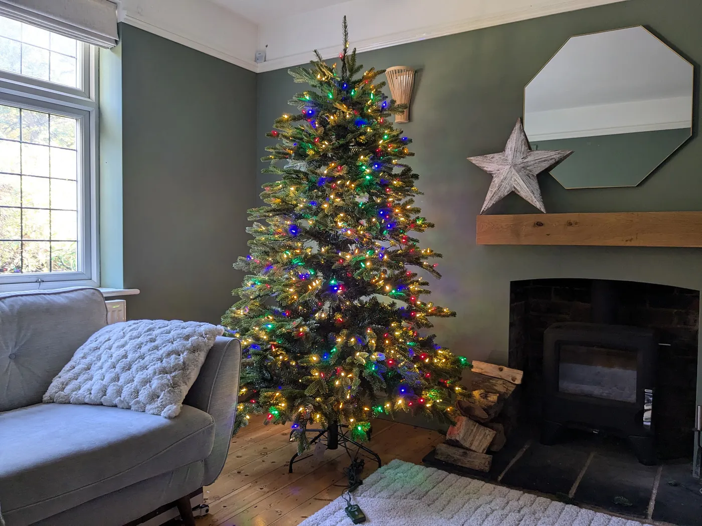 Best Artificial Christmas Trees for 2026, Tried and Tested | The 7.5ft Christmas Tree The