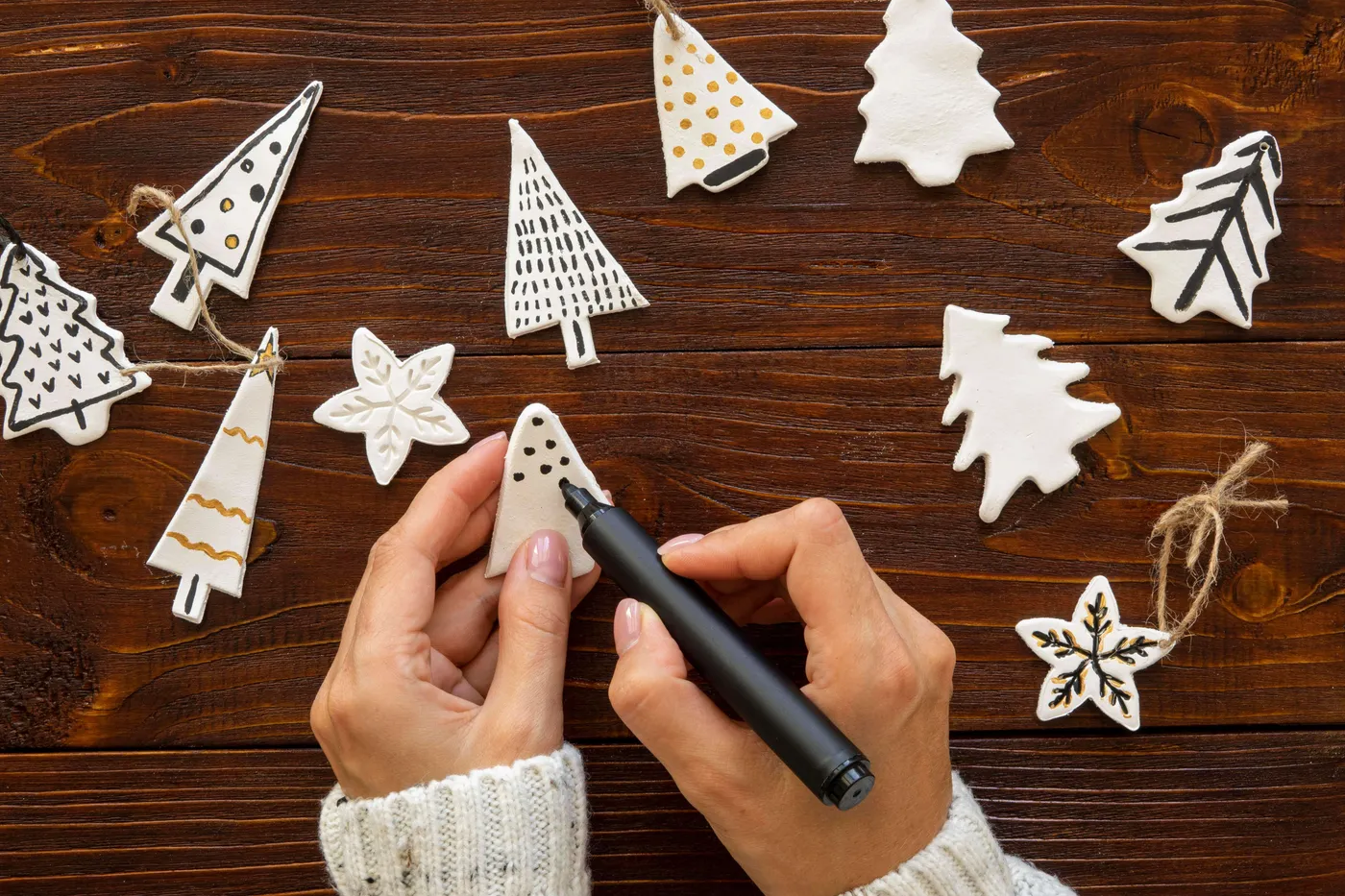 Best DIY Christmas Trees to Make at Home [Guide]