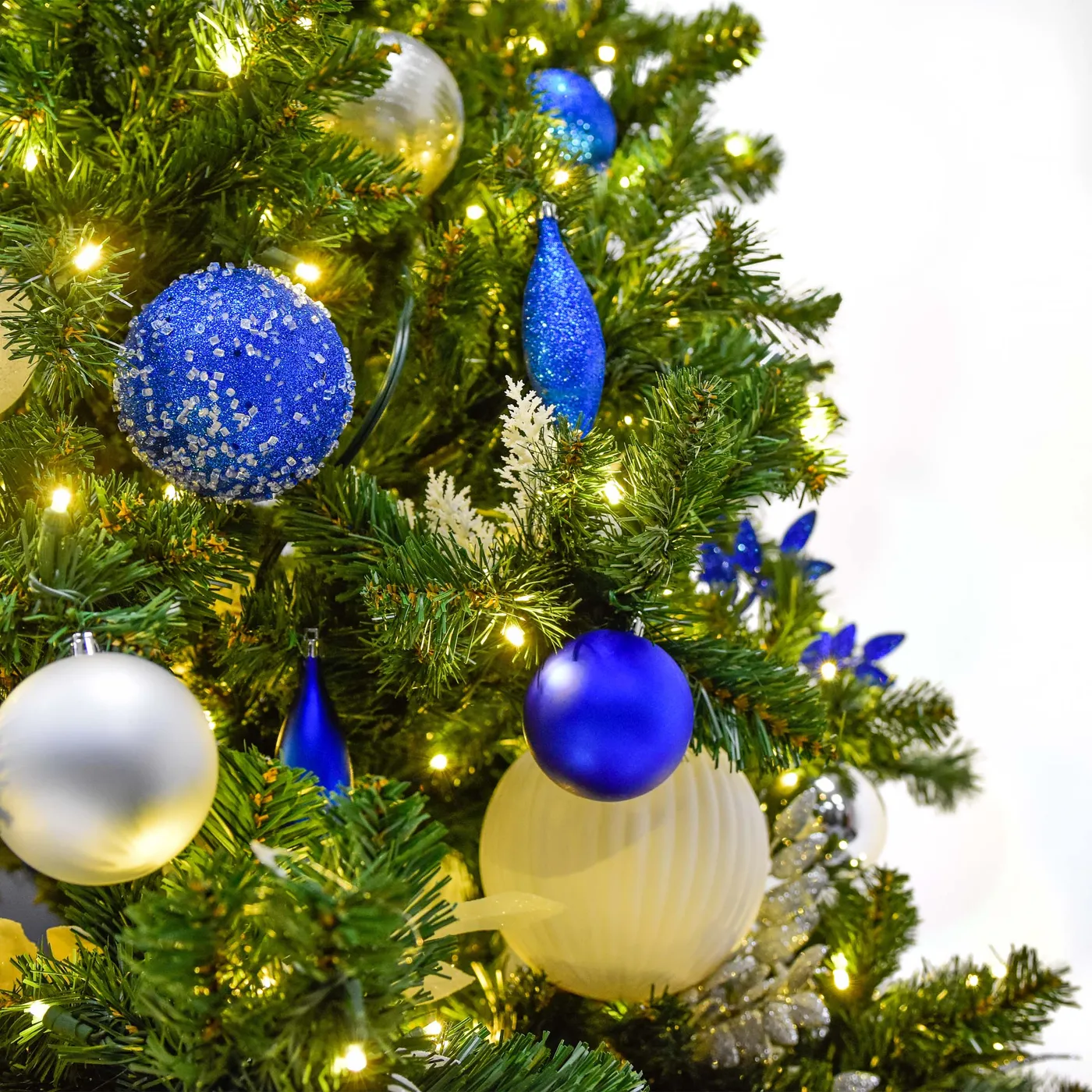 Blue, Silver, & White Pre-Decorated Christmas Tree | Winter Whimsy