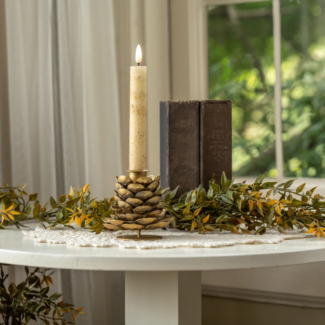 BRONZE PINECONE TAPER CANDLE HOLDER - Ragon House
