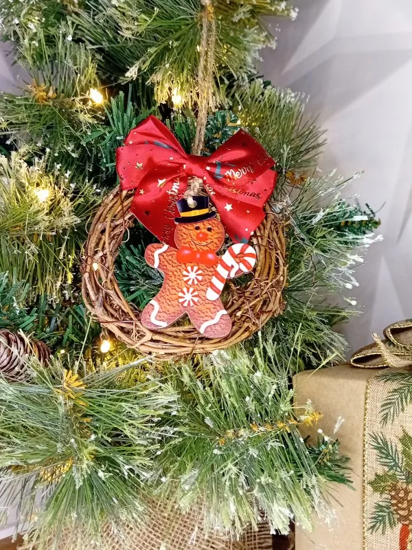 Candy Cane Gingerbread Man” Wreath Decoration | Nikki's Crafts