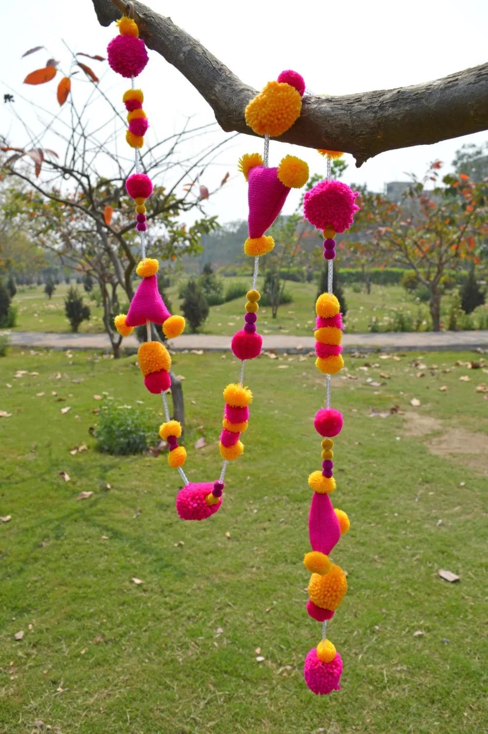 Carp Fishing Mug Lightning Bug Pom Pom Yarn Garland – Fairy Pink, 72 Inches – Retail $20 – New In Box