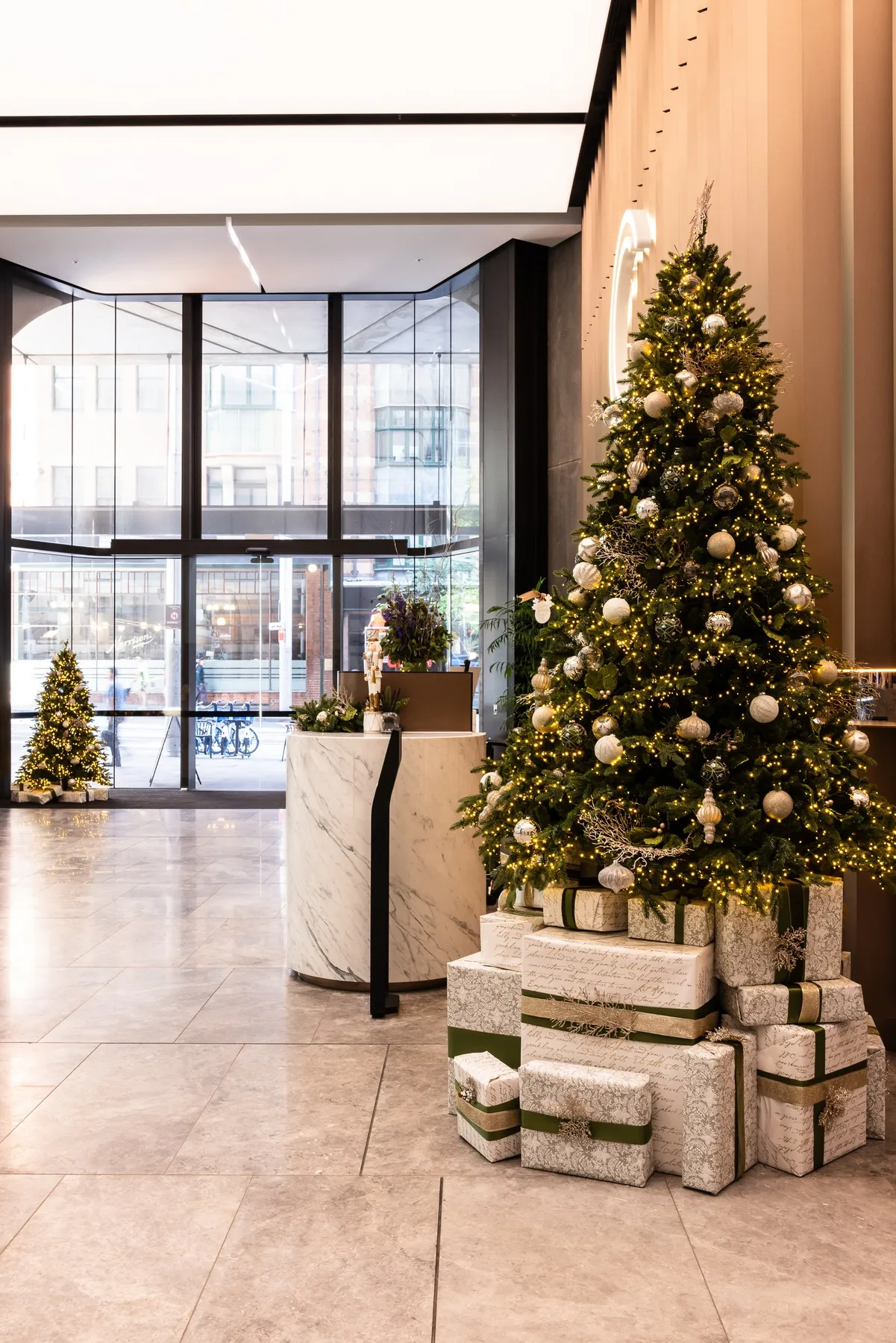 CBRE Christmas — AE Interior Styling
