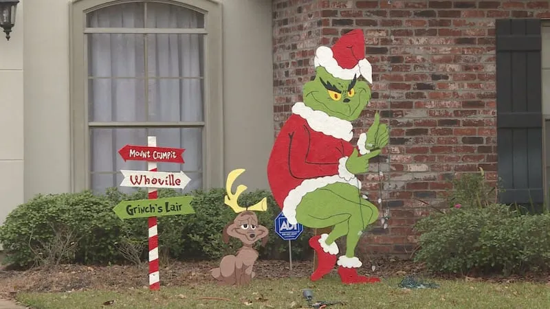 Cenla Grinch; Christmas decorations stolen from homes in Alexandria