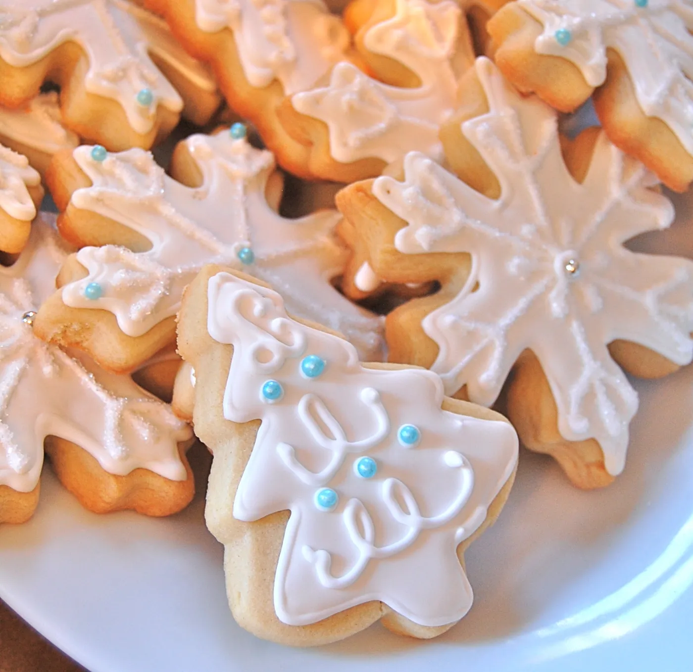 Chef Mommy: White Snowflake and Christmas Tree Sugar Cookies