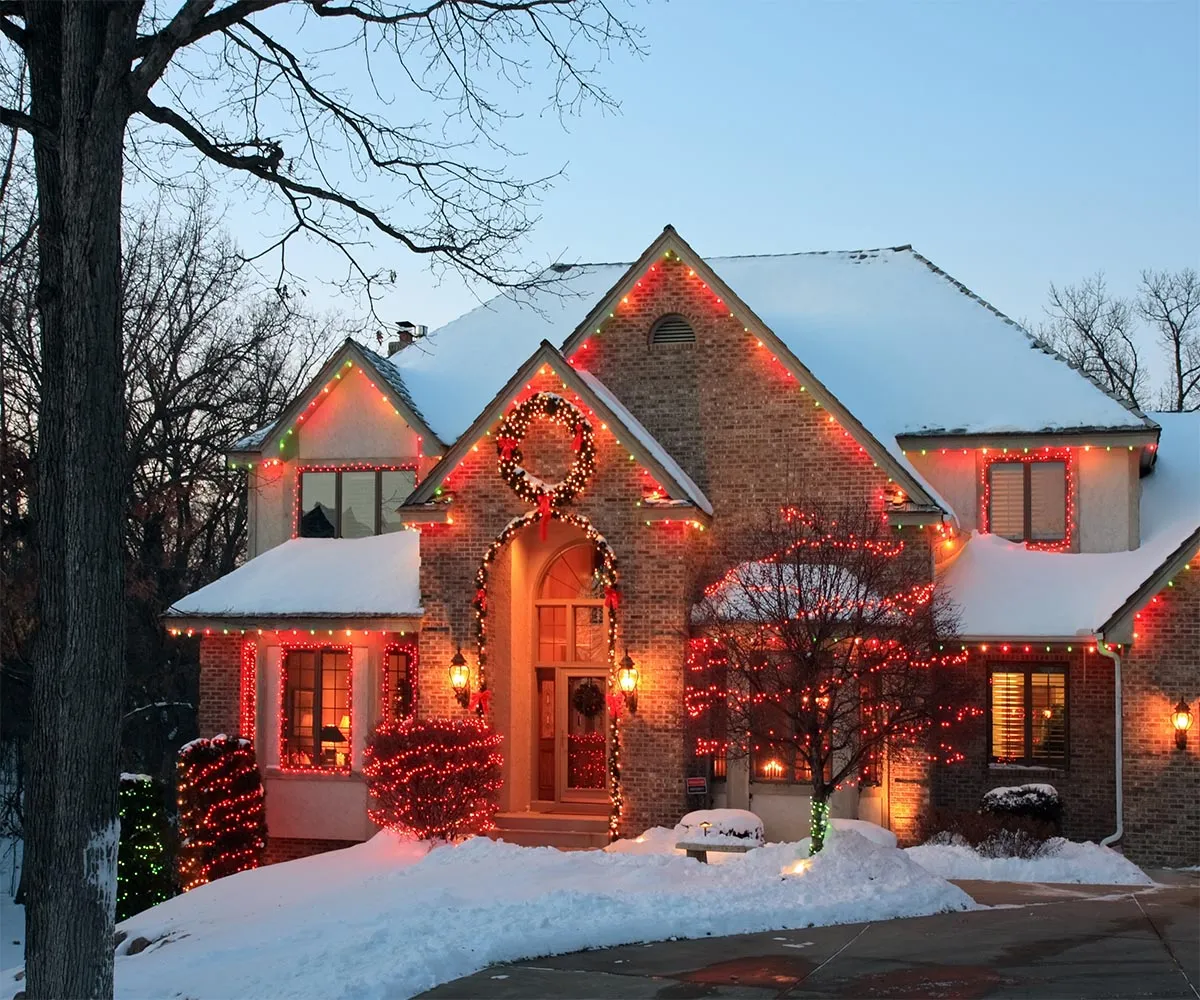 Chicago Holiday Lighting Installation Professionals for Retail and  Commercial