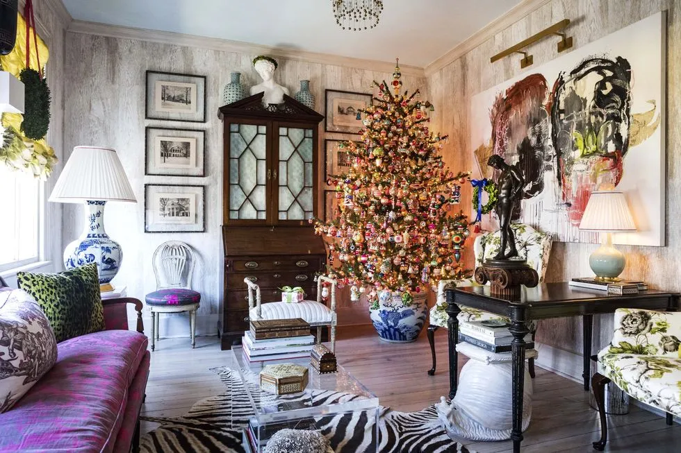 Chinoiserie Chic: A Chinoiserie Christmas