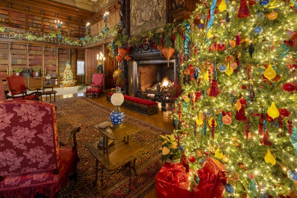 Christmas at Biltmore Estate: How America's Largest Home Decorates -  Business Insider