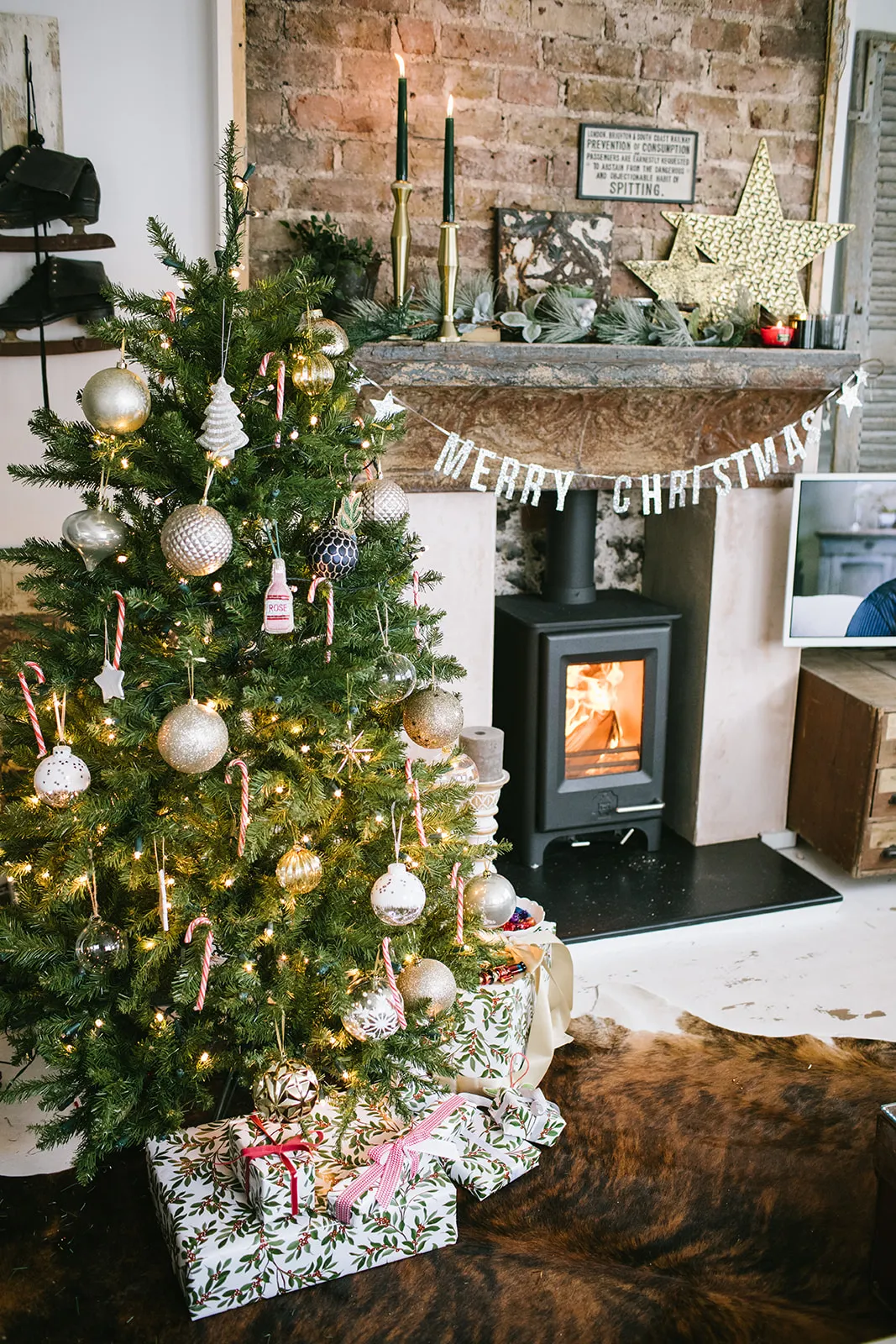 Christmas Décor 4 Ways: Styling Your Home For The Holidays - Zoella