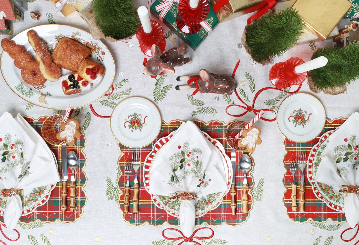 Christmas Dinnerware: Stylish Sets, Holiday Table Ideas & Where to Buy