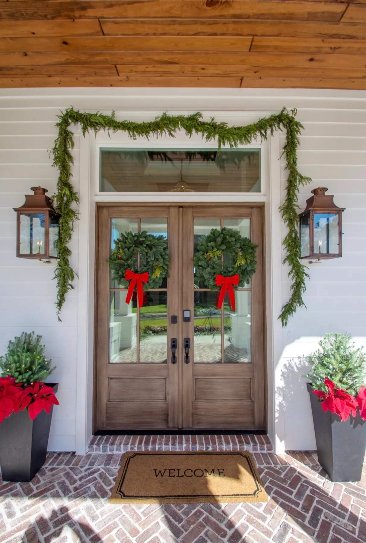 Christmas Front Porch Decor - Palm Grove Farmhouse
