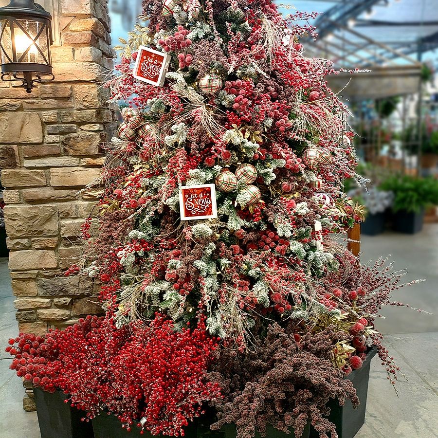 Christmas – Holiday Decor | Leading Garden Center in Farmington Hills, MI