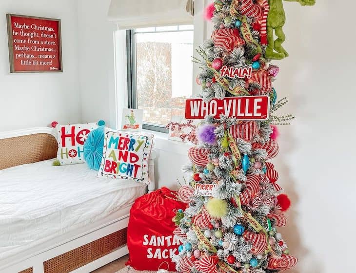 Christmas Homes - Spectacular Garland Game - Farmhousehub