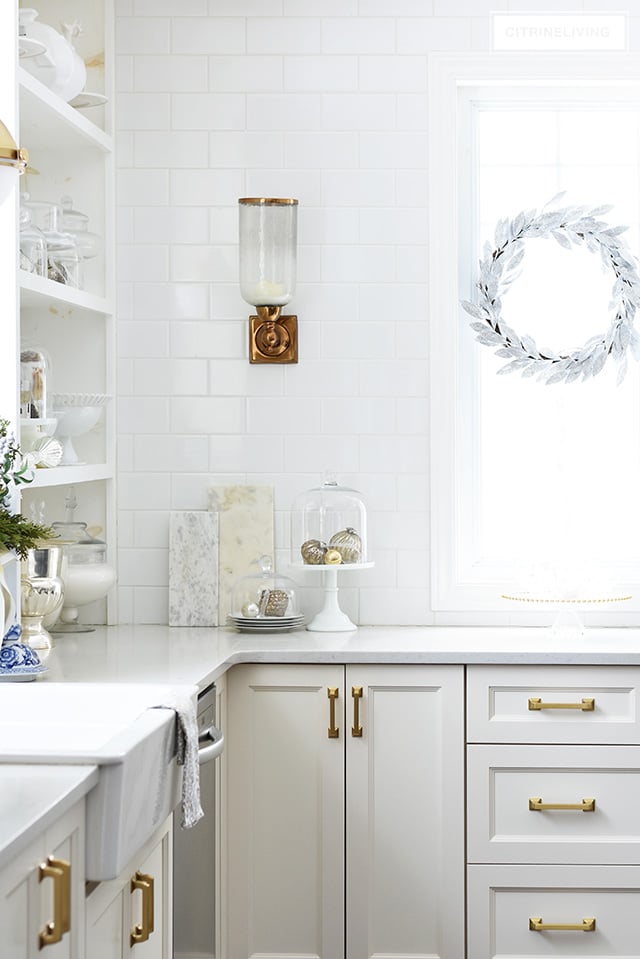 Christmas Kitchen Decorating: Silver, Gold + Greenery | CitrineLiving